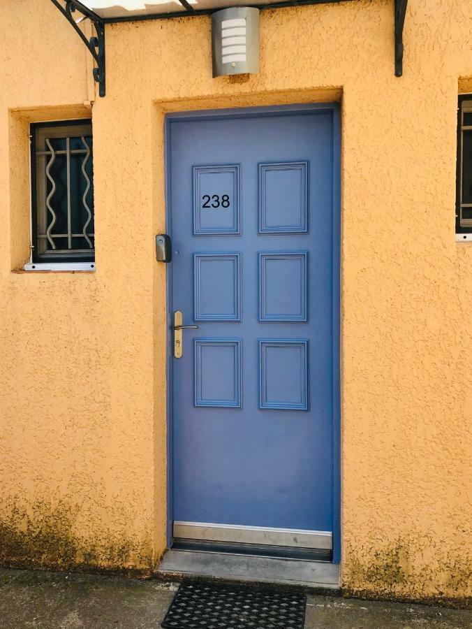 Appartement 238 Village Les Salicornes Арль Екстер'єр фото